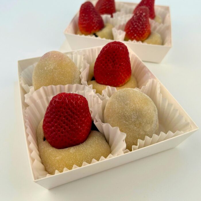 草莓红豆大福 Strawberry Red Bean Daifuku - Image 4